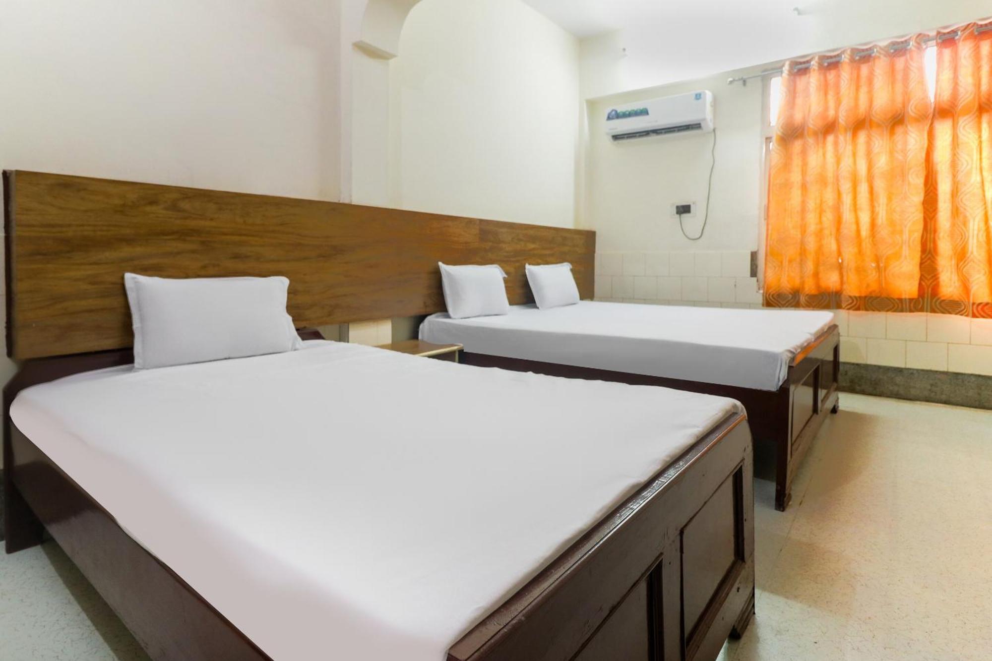 Spot On Hotel Anand Bhawan Alīgarh Εξωτερικό φωτογραφία